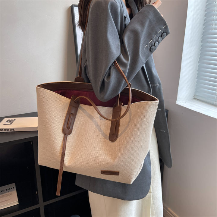 Women's casual large capacity shoulder bag