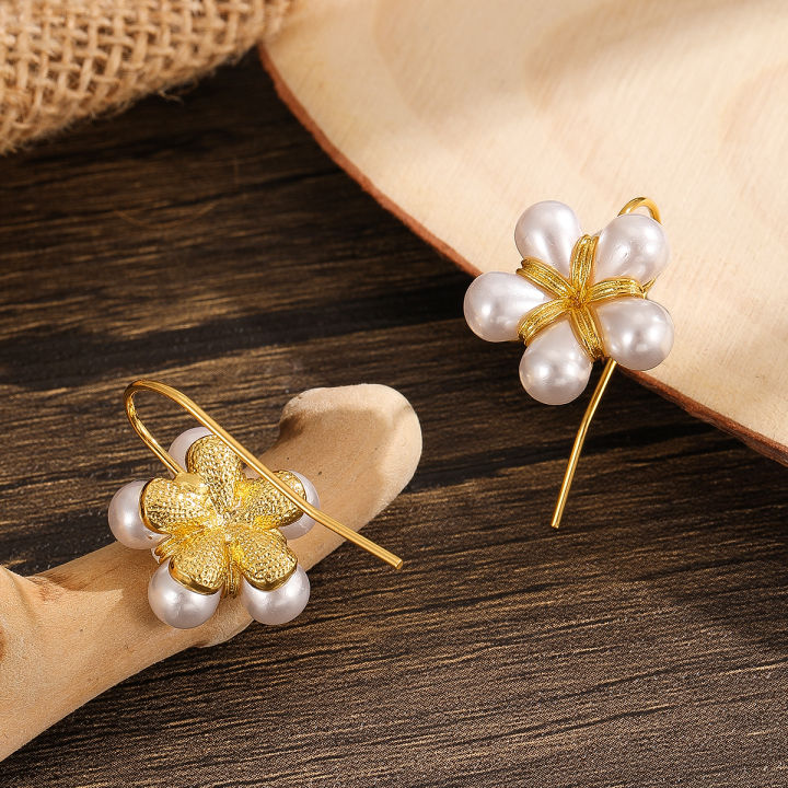 New%20Trendy%20Flower%20Shaped%20White%20Pearl%20Ear%20Hooks%20Fresh,%20Sweet%20and%20Creative%20Pastoral%20Style%20Earringsfor%20Women%20Bridal%20Engagement%20Wedd%20-%20Image%202