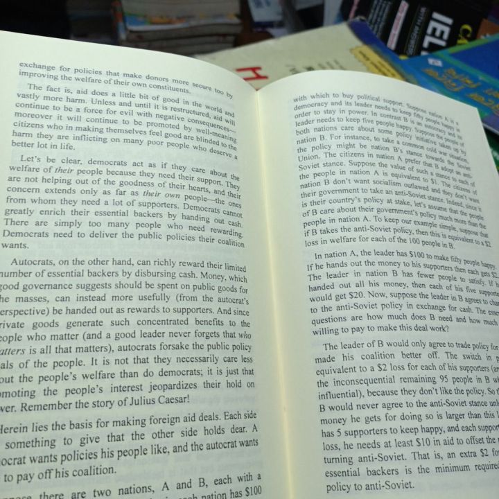 The%20Dictator's%20Handbook%0A%0ABook%20by%20Alastair%20Smith%20and%20Bruce%20Bueno%20de%20Mesquita%20-%20Image%202