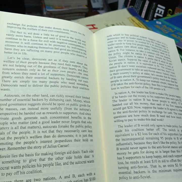 The%20Dictator's%20Handbook%0A%0ABook%20by%20Alastair%20Smith%20and%20Bruce%20Bueno%20de%20Mesquita%20-%20Image%202