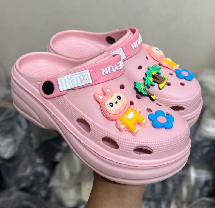New%20Premium%20EVA%20Thick-Sole%20Comfort%20Lightweight%20Soft%20Cushion%20Slip-On%20Shoes%20Clogs%20Sandals%20with%20Cute%20Decorative%20Charms%20-%20Image%204