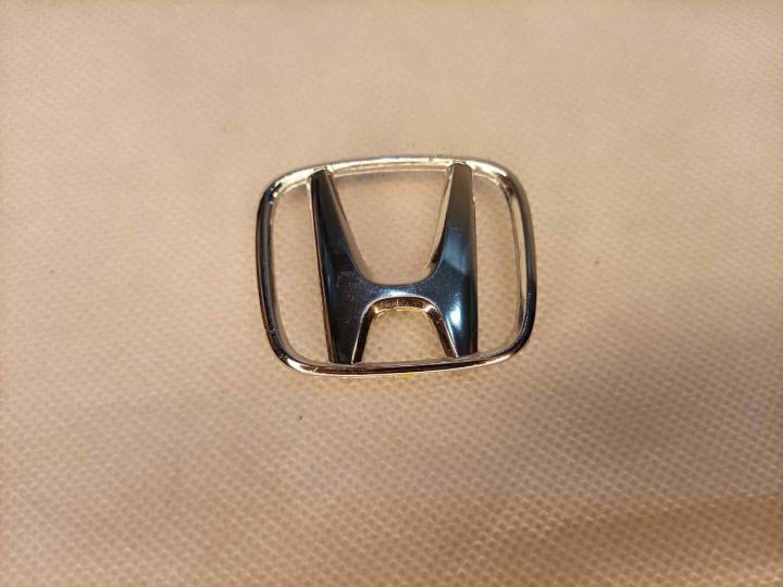 Honda steering logo emblem for civic and city comes with double tape