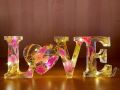 Resin love frames, color can be customize. 