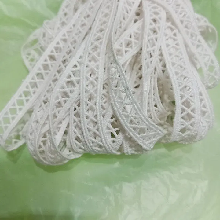 Milky%20lace%20white%20color.%20dyeable.%20price%204%20yards%20-%20Image%203
