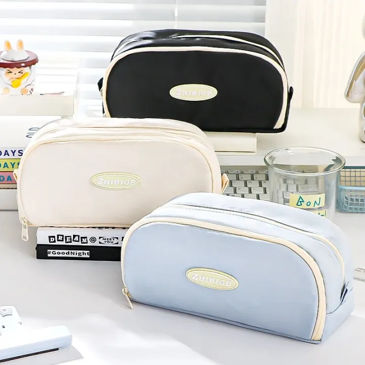 Stylish%20and%20Practical%20Pencil%20Bag%20with%20Large%20Capacity%20and%20Multiple%20Sections%20for%20Stationery%20Storage%20Pencil%20Case%20Back%20To%20School%20-%20Image%205