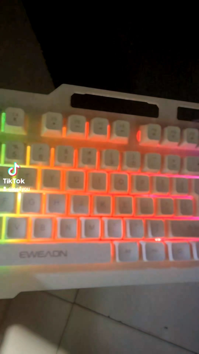 Ultimate Performance: Unique Metallic Wired RGB Gaming-Office Keyboard for Unparalleled Precision and Style - High Quality