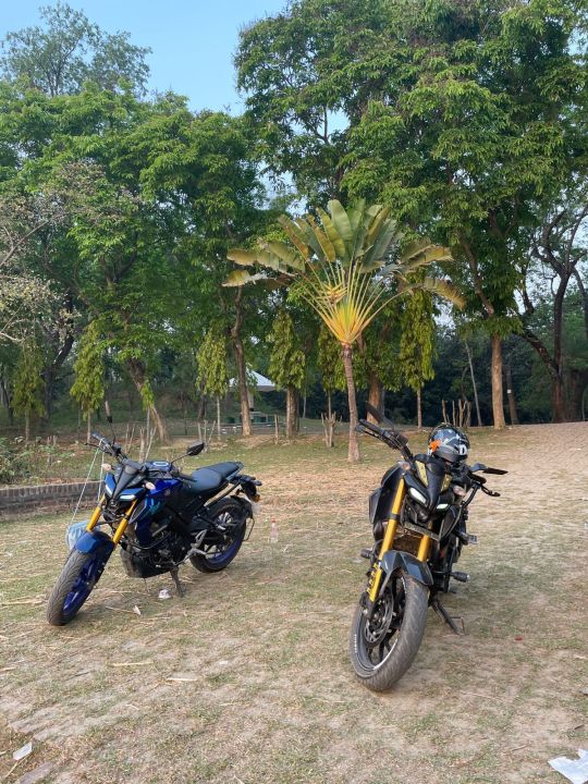 Nacked%20bike%20wing%20mirror%20Aero%20Dainamic%20Mirror/wing%20mirror/stylish%20looking%20glass/uncommon%20wing%20mirror%20-%20Image%202
