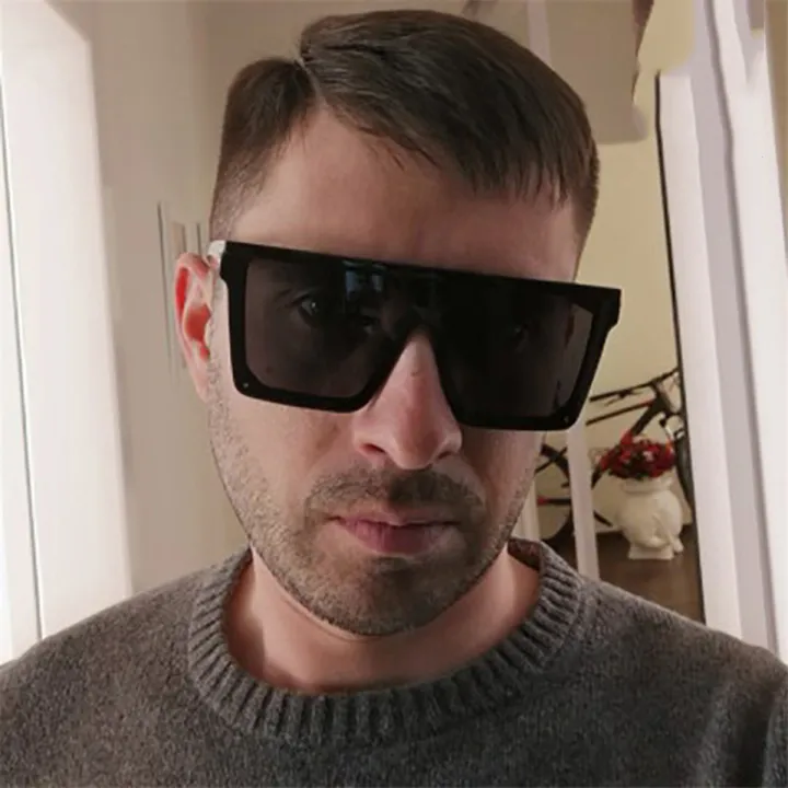 Fashionable%20Oversized%20Connected%20Fashion%20Glasses%20Women%20Unisex%20Sun%20Protection%20Sun%20Glasses,%20Outdoor%20Glasses%20-%20Image%204