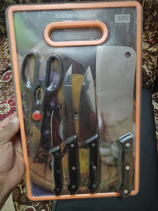 Stainless%20Steel%20Knife%20Set%20Kitchen%20Five-piece%20Kitchen%20Knife%20Gift%20Set%20Knife%20Meat%20Cutting%20Kitchen%20Knife%20Combination%20Complete%20Set%20(with%20free%20cutting%20board)%20-%20Image%202