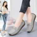Vulcanize Women Shoes Flats Leather Moccasins Sneakers Designer Shoes for Women Slip-on Loafers Female Boat Shoes Big Size 43.