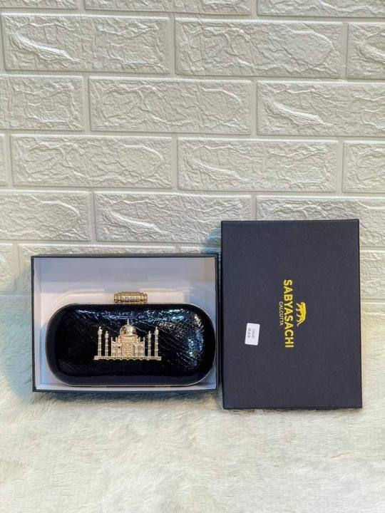 Plain%20Sabyasachi%20Clutch%20-%20Image%203