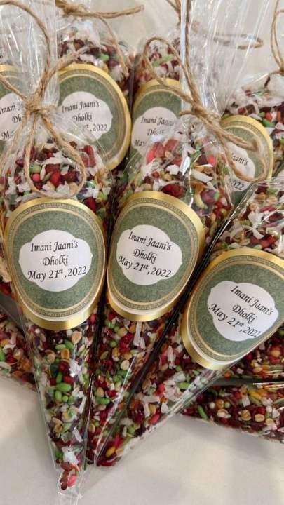 customized name sweet mehndi cone/ mayon events giveaway/ mehndi favours/ mayon return favours / mehndi decor/ mehndi gifts