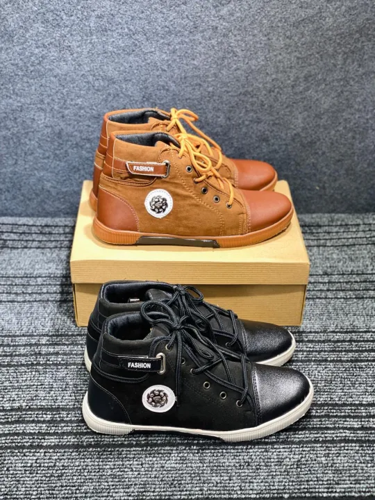 SHOES%20BROWN%20ANKEL%20BOOTS%20FOR%20MEN%20SOFT%20PU%20LEATHER%20AND%20LACE%20UP%20WITH%20RUBBER%20SOOL.%20-%20Image%204