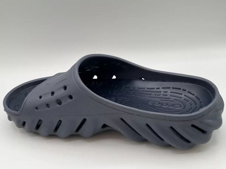 Slippers%20%7C%20TATA%20Slippers%20CROKS%20CHAPPAL%20%7C%20SLIPPERS%20%7CMen%20&%20@%20Women%20-%20Image%204
