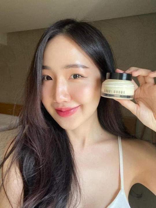 Bobbi%20Brown%20Vitamin%20Enriched%20Face%20Base%20Moisturizer%20&%20Primer%20-%20Image%208