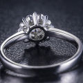 Luxury 925 Sterling Silver Classic Ring for Women  snowflake jewelry simple 30ct diamond ring imitation diamond women's ring. 