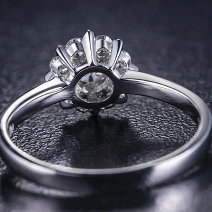 Luxury%20925%20Sterling%20Silver%20Classic%20Ring%20for%20Women%20%20snowflake%20jewelry%20simple%2030ct%20diamond%20ring%20imitation%20diamond%20women's%20ring%20-%20Image%204
