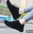 Trendy Men’s Black Sneakers – Breathable Mesh Lightweight Casual Shoes for Walking, Jogging & Sports. 