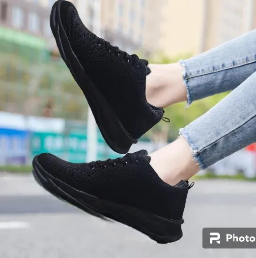Trendy%20Men%E2%80%99s%20Black%20Sneakers%20%E2%80%93%20Breathable%20Mesh%20Lightweight%20Casual%20Shoes%20for%20Walking,%20Jogging%20&%20Sports%20-%20Image%203