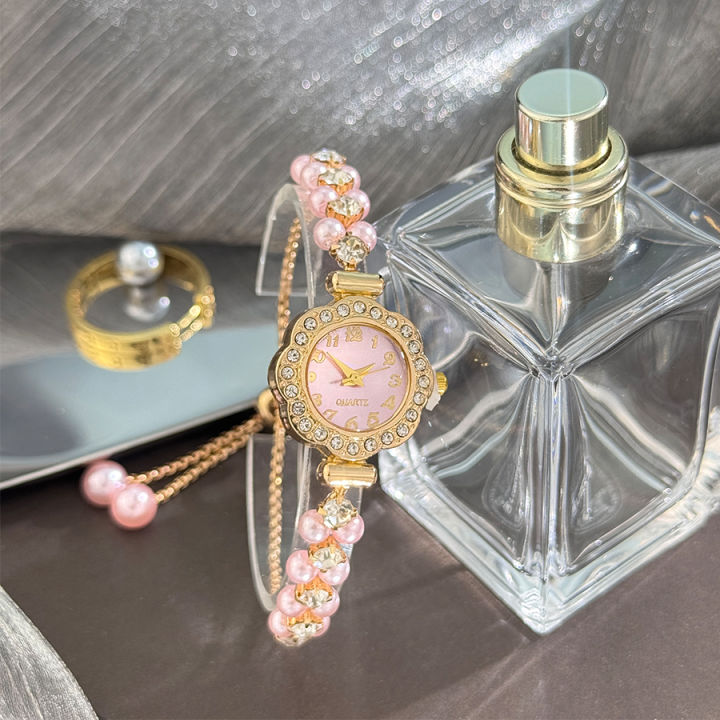 Double-Row%20Pearl%20Pull-Open%20Bracelet%20Diamond-Encrusted%20Case%20Arabic%20Numeral%20Scale%20Ladies%20Quartz%20Watch%20-%20Image%204