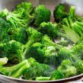 Fast delivery! Easy to grow all over Thailand 100% PCs broccoli seeds for sale vegetable seeds healthy and high nutrition vegetable seeds plant air purification plants. 