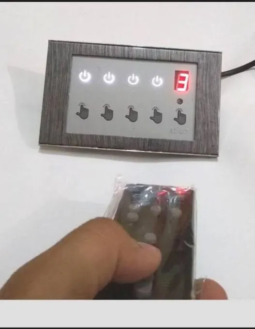 Pack%20of%202%20Smart%20Touch%20Switch%20Boards%20with%20Wireless%20Remote%20Intelligent%20Home%20Automation%20Panels%20-%20Image%202