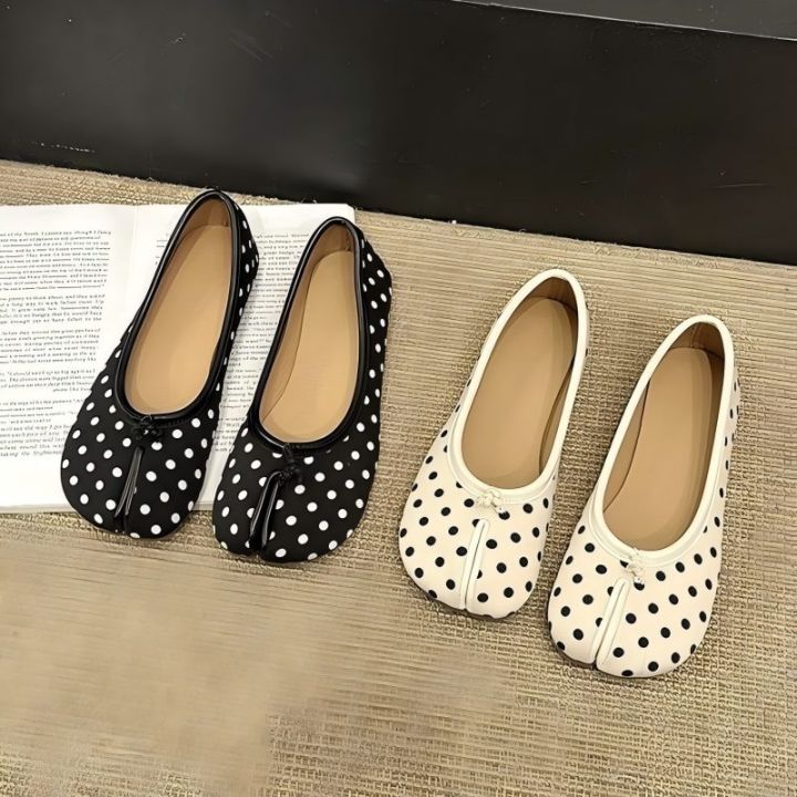 2026%20New%20Women's%20Polka%20Dot%20Split-Toe%20Flats,%20Soft%20Slip-On%20Ballet%20Shoes,%20Comfortable%20Fashion%20Casual%20Flat%20Shoes%20for%20Ladies%20-%20Image%202