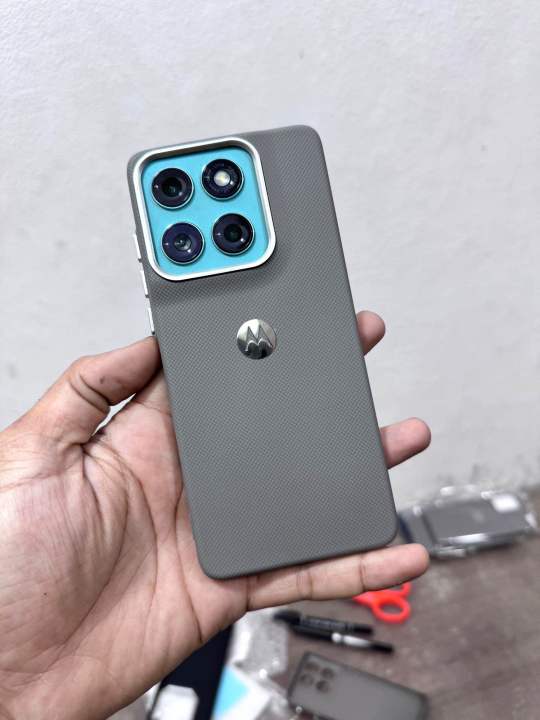 Motorola%20Edge%2060%20fusion%20slim%20protective%20soft%20back%20&%20ARMOUR%20cover%20With%20leather%20texture%20-%20Image%205