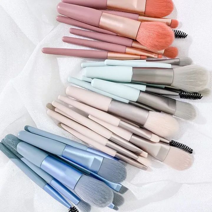 Portable 8Pcs Eyeshadow Foundation Blending Makeup Brush Soft Fluffy