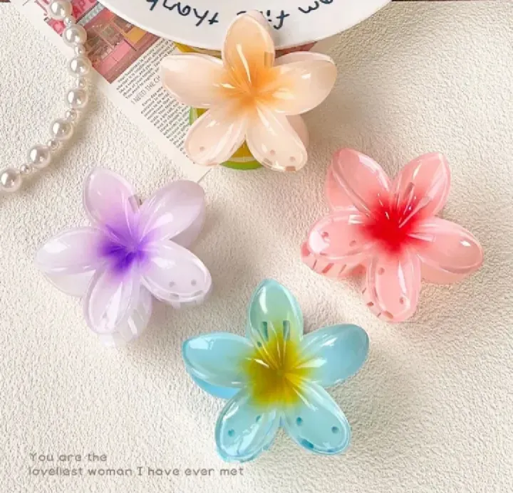 Giant%20size%20flower%20hair%20clip%20for%20girls%20and%20women%20.%20Korean%20style%20hair%20flower%20claw%20clip%20.Korean%20flower%20gradient%20egg%20large%20(%208cm)%20big%20size%20hair%20clip%20-%20Image%204