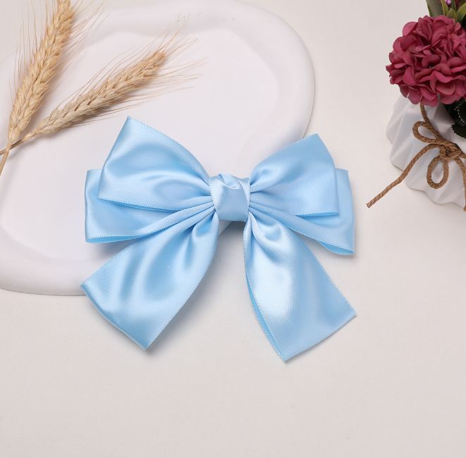 Handmade%20Big%20Bou%20Hair%20Clip,%20Silk%20Material,%20Large%20Size%20for%20Elegant%20Updos%20and%20Special%20Occasions%20-%20Image%206