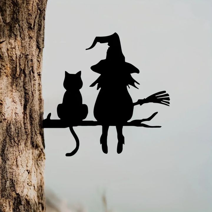 Garden%20Stake%20Iron%20Silhouette%20Cute%20Witch%20and%20Cat%20Tree%20Stump%20Plug-in%20Yard%20Art%20for%20Lawn%20Courtyard%20Decor%20-%20Image%205