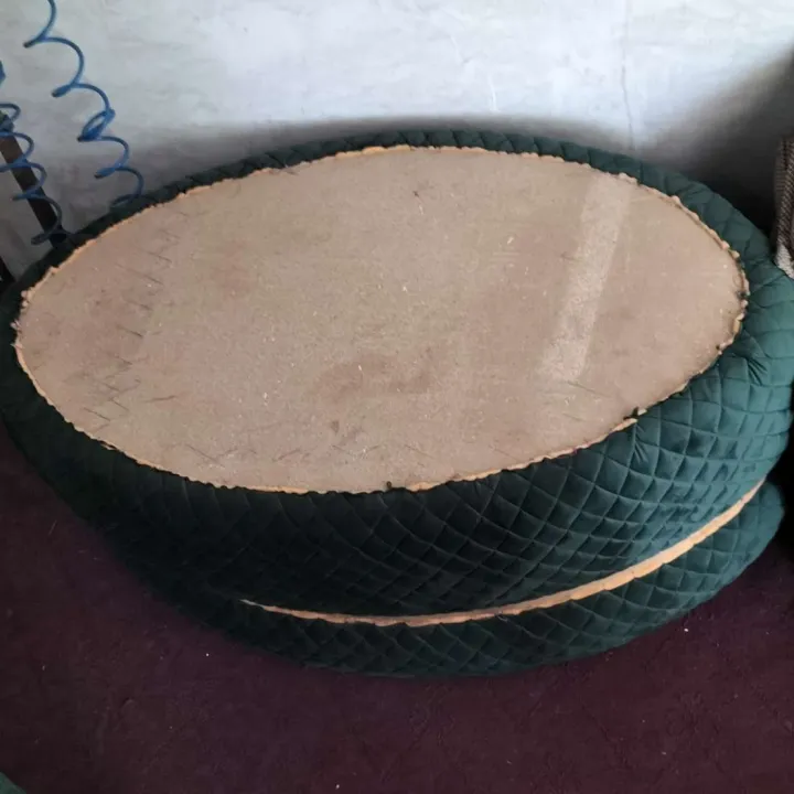 -%20Oval%20shape%20center%20table%20-%20Image%209