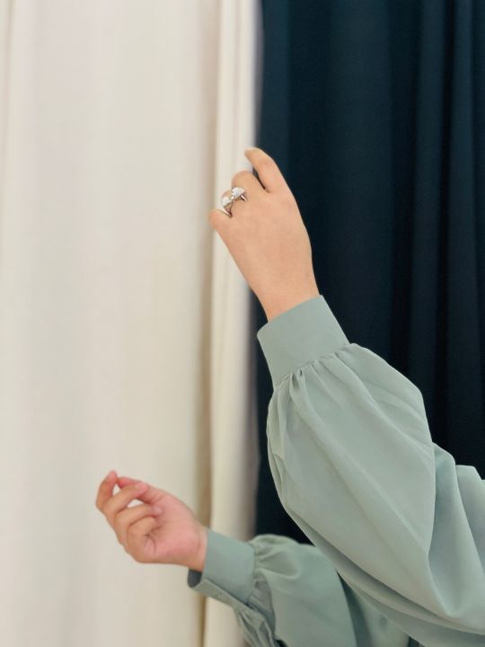 3%20layer%20turkish%20abaya%20-%20Image%204