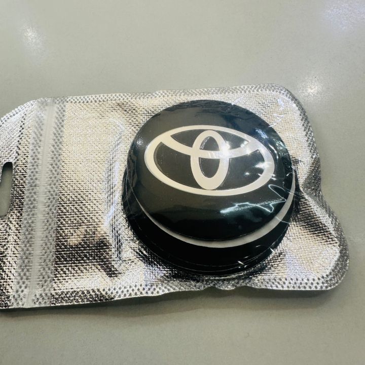 Toyota%20Logo%20Alloy%20Wheel%20Cap%20Sticker%204%20Pcs%20-%20Image%203