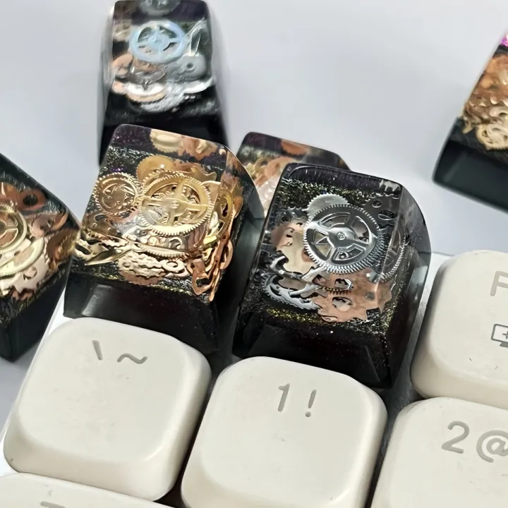 SA%20R1%20Profile%20Black%20Gold%20Time%20Resin%20Keycaps%20Personalized%20Handmade%20Single%20for%20MX%20Mechanical%20Keyboard%20-%20Image%206