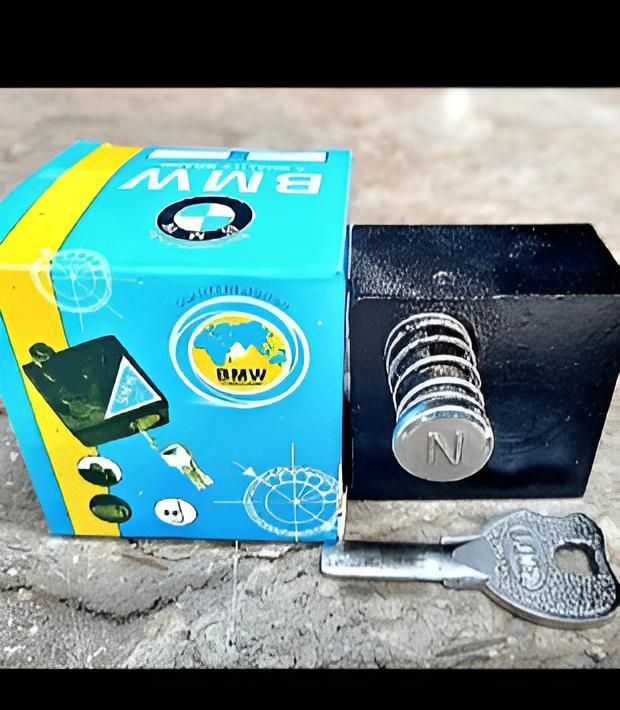 bike%20push%20lock%20(with%20L%20key)%20for%20bike%20safety%20-%20Image%203