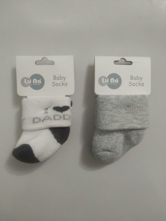 Pack%20of%202%20socks%20for%20newborn%20baby%20-%20Image%205