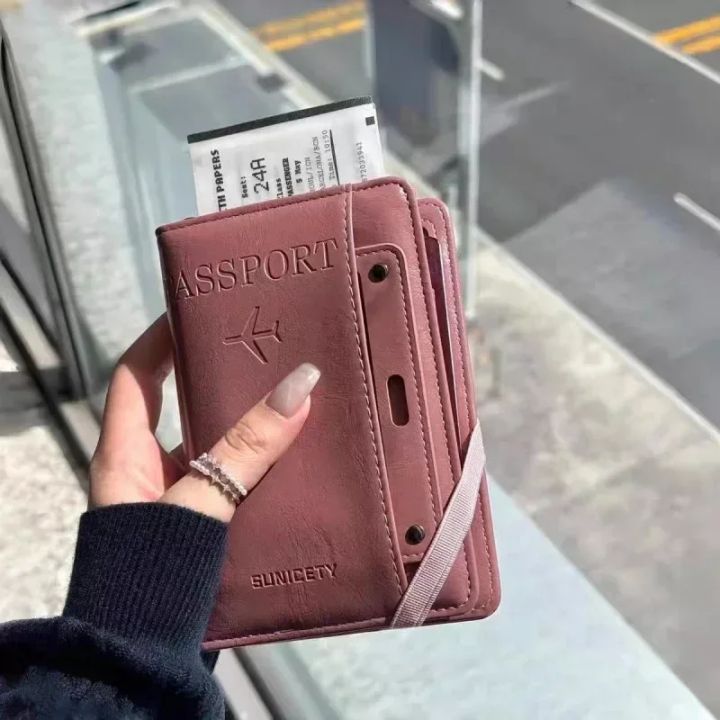 Elegant%20Passport%20Wallet%20for%20Daily%20and%20Travel%20-%20Stylish%20Document%20Case%20with%20RFID%20Blocking,%20Luxury%20Card%20Storage%20passport%20wallet%20-%20Image%203