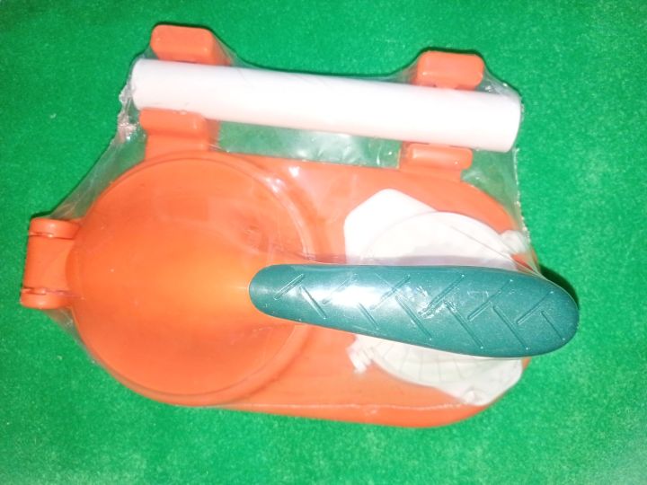 2%20in%201%20Plastic%20Manual%20Dumpling%20Momo%20Maker%20Molds%20Dough%20Dumpling%20Press%20Tool%20Chinese%20Jiaozi%20Mold%20Cooking%20Wrapper%20Dumpling%20Maker%20Kitchen%20Tools%20-%20Image%202