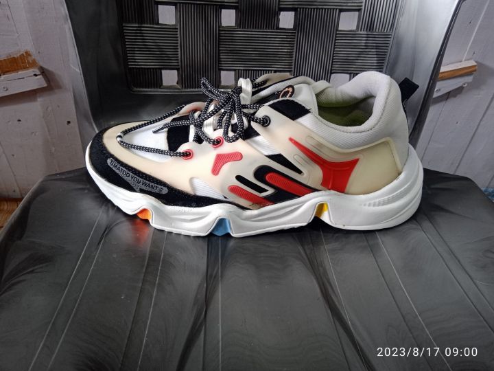 Stylish%20Top%20Red%20Colour%20Shoes%20For%20Men%20-%20Image%203