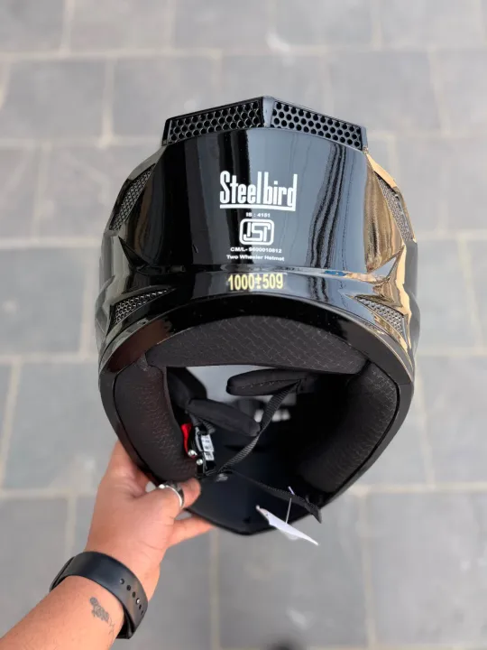 Steelbird%20Sharp%20Helmet%20-%20Image%204