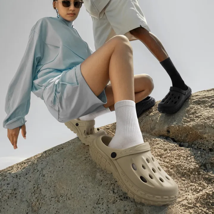 EVA%20Unisex%20Hole%20Shoes%20Heightened%20Thick%20Bottom%20Outdoor%20Slippers%20Non-slip%20Breathable%20Sports%20Slippers%20-%20Image%205