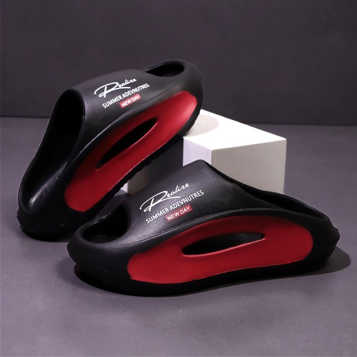 Lightweight%20EVA%20men's%20slide%20%7C%20Black%20and%20white%20cartoon%20design,%20exposed%20toes,%20comfortable%20all%20year%20round,%20casual%20indoor/outdoor%20us%20-%20Image%204