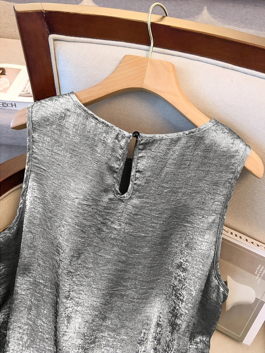 plus%20Size%20Elegant%20Sleeveless%20Top%20Luxury%20Metal%20Series%20Fashionable%20Casual%20Wear%20for%20Women%20-%20Image%204