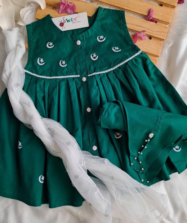 14%20august%20dress%20%7C%20Hand%20embroidered%202-piece%20set%20%7C%20Green%20and%20white%20dress%20%7C%20Independence%20Day%20dress%20%7C%20summer%20cotton/lawn%20dress%20for%20baby%20girls%20-%20Image%202