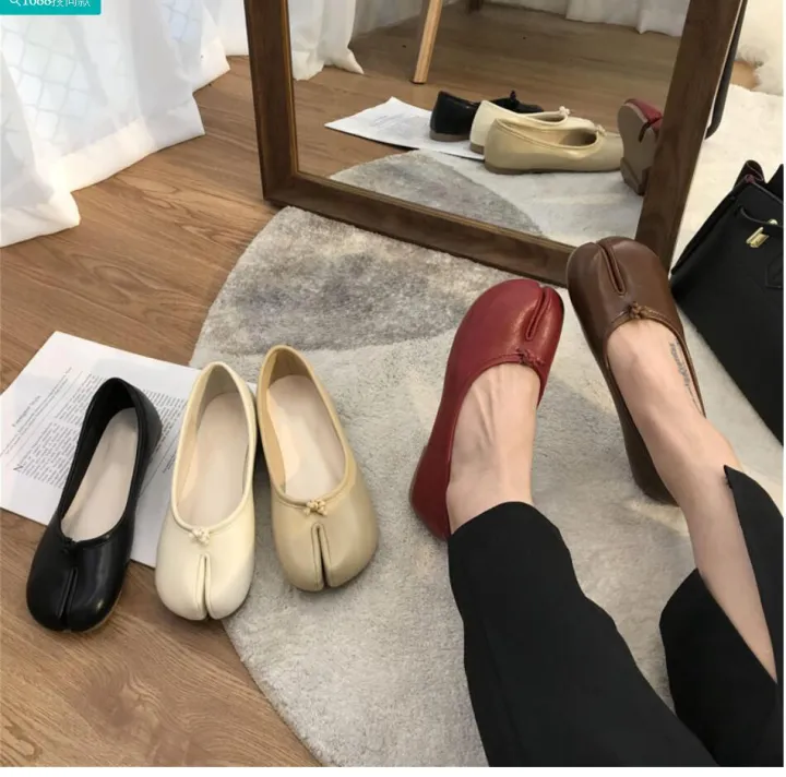 Korean%20Style%20Horse-Shoe%20Split-Toe%20Ballet%20Shoes%20Women's%20Flat%20Mary%20Jane%20Shoes%20Slip-On%20Pig's%20Trotters%20Versatile%20Grandma%20Flat%20Loafer%20-%20Image%204