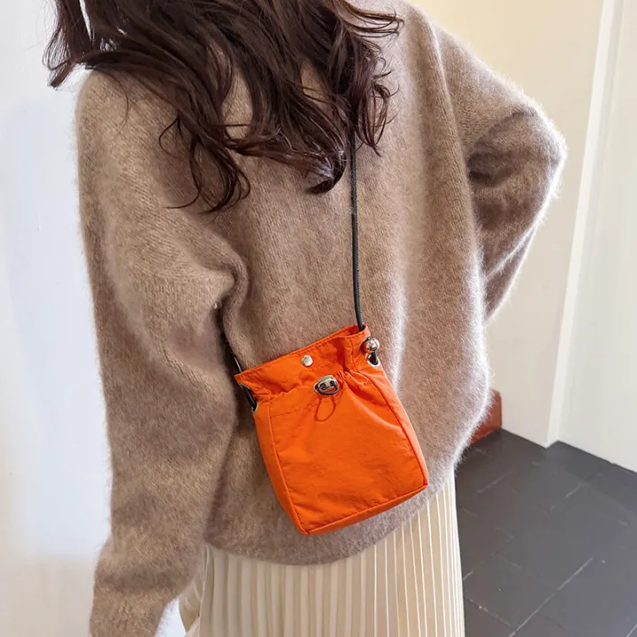 Crossbody%20PhonePurse,%20Nylon%20Small%20Phone%20Purse%20Cell%20Phone%20Purse,%20Smartphone%20Crossbody%20Bag%20with%20Zipper%20-%20Image%207