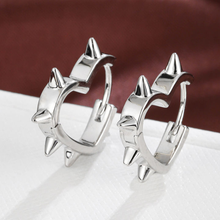 Unique%20Spike%20Rivet%20Heart%20Earrings%20For%20Women,%20Ear%20Buckle%20Piercing%20Goth%20Jewelry%20%20Aretes%20-%20Image%204