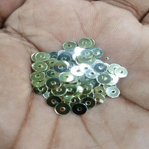 Golden%20Colour%204Mm%20Size%20Plain%20Sequence/Sitara%20-%20Premium%20Quality%20Embellishments%20At%20A%20Reasonable%20Price%20For%20Long-Lasting%20Shine%20-%20Image%203